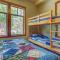 Eagle Springs East 101: Red-wing Suite