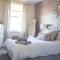 Lexington Apartments, entire apartment, sea view, private parking, wifi