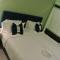 1 Day Car Hotel Station 18