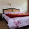 Foto: Shangajoy Seasons Inn 48/91