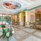 Venera & Anastasia Palace Apartments
