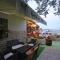 Apartment and rooms Roko