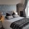 Cotswold House
