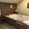 Oak Valley Inn and Suites - Geneseo