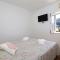 Rooms Franica