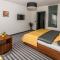 Hotel 99