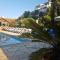 Ampelokipi Holiday Apartments
