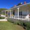 Oakura Bay Villa - Stay Waiheke