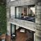 Suite mit Balkon und Gartenblick