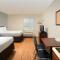 WoodSpring Suites Topeka