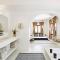 Le Blanc Suite