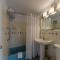 Attache Motel