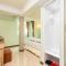 RoomQuest Suvarnabhumi Airport Romklao Soi 6
