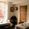 The Library House B&B - 艾恩布里奇