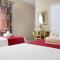 HOSTAL ViCTORiA