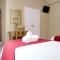 HOSTAL ViCTORiA