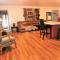 NEW CHARMING 2 BEDROOMS UNIT CLOSE TO EVERYTHING - Окгерст