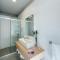 Apartments & Rooms Preelook