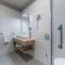 Apartments & Rooms Preelook