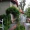 Birdwood Cottages