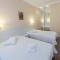 light hotel & hub