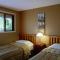 Skeena River House Bed & Breakfast - Тірейс