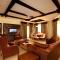 The Golden Suites & Spa
