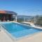 Holiday House Maslina