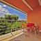 Apartments and rooms with parking space Fazana - 13742