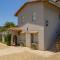 Maison H Guest House