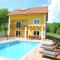 Luxurious Villa in Tijarica with a Private Pool - Pocrnja