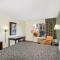 Travelodge by Wyndham Fort Myers North