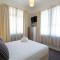 Neutral Bay Lodge