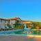 Home Andrea with infinity salty pool