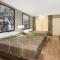 Super 8 by Wyndham Asheville Airport - Fletcher