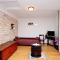 Apartment Srblin