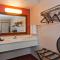 Flagstone Motel