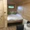 雷丁斯伍德山林小屋露营地 - 奥尔弗里顿