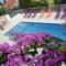 Villa Pinky &Superior 2 heated pools 2 jakuzzi and 2 barbique