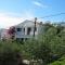 Apartments by the sea Necujam, Solta - 13884
