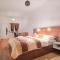 Black Queen Guesthouse