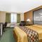 Super 8 by Wyndham Jefferson - Jefferson