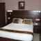 Maple Suites