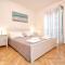 Pine Beach Villa