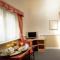Moreton Park Hotel