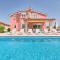 Holiday Home Nikol - Pula