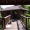 Vaianae Lodge