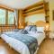 Chalet Bluebell