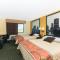 Super 8 by Wyndham Perry IA