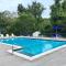 Kingfisher Lodging